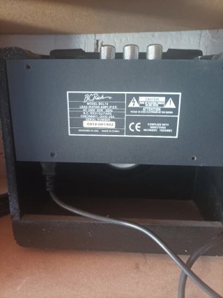Amplificador BC Rich BCL 10 Negro