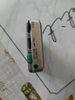 Radio Sony FM/AM Plata SRF-S25
