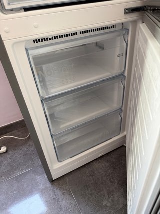 Frigorífico  Bosch Inox Con seguro de averia.