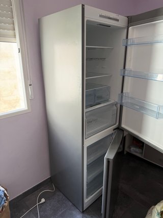 Frigorífico  Bosch Inox Con seguro de averia.