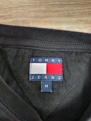 Camiseta Tommy Hilfiger Negra Talla M