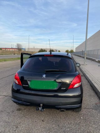 Peugeot 207 2010
