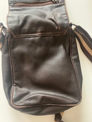 Bolso bandolera de piel marrón