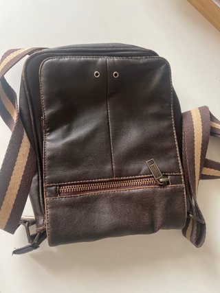 Bolso bandolera de piel marrón