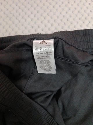 Pantalón corto Adidas mujer negro