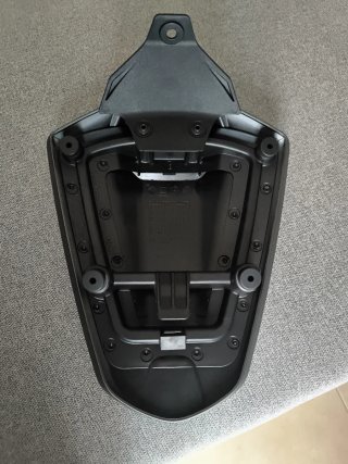 Colín Ducati Monster Negro/Gris