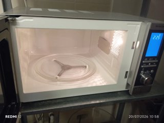 Forno microonde Silvercrest pari al nuovo