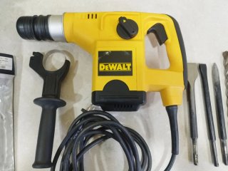 Martillo Perforador DeWALT DW570 900 w Profesional
