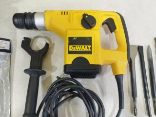 Martillo Perforador DeWALT DW570 900 w Profesional