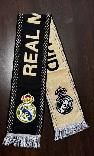 Bufanda Real Madrid Negra y Dorada