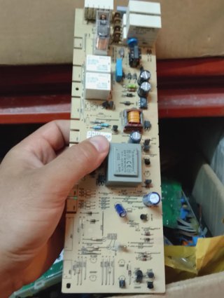 Riparazione di schede elettroniche per lavatrici, frigoriferi e microonde