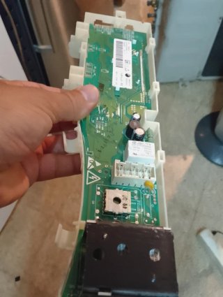 Riparazione di schede elettroniche per lavatrici, frigoriferi e microonde