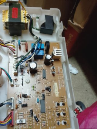 Riparazione di schede elettroniche per lavatrici, frigoriferi e microonde