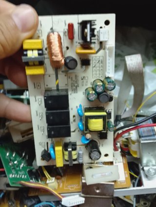 Riparazione di schede elettroniche per lavatrici, frigoriferi e microonde