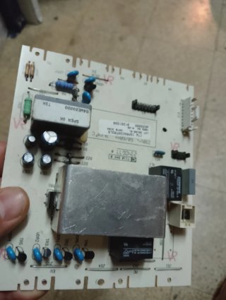 Riparazione di schede elettroniche per lavatrici, frigoriferi e microonde