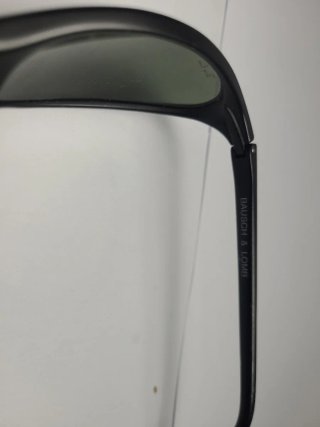 Gafas de sol Ray-Ban negras y marrones