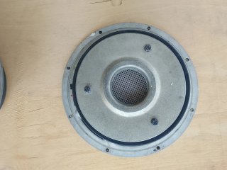 Altavoces negros
