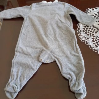 Tutina Obaibi con orsetto