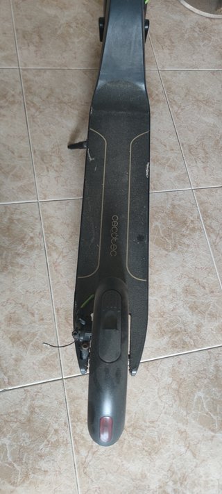 Patinete Eléctrico Cecotec Bongo