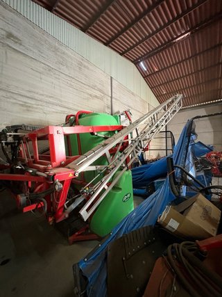 Maquina de curar AMR