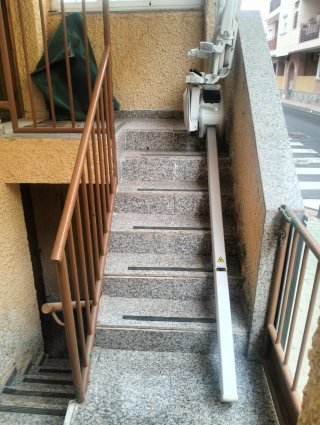 Silla eléctrica salvaescaleras