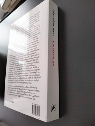 Libro "Suite Francesa"