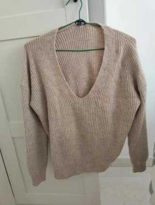 Cinco suéter beige negro gris y azul a 15€