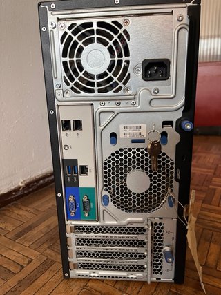 Servidor HP Proliant ML310e Gen8 v2 32Gb 3x1tb