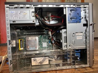 Servidor HP Proliant ML310e Gen8 v2 32Gb 3x1tb