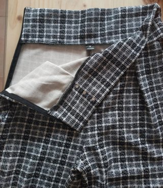 Pantalón SHEIN cuadros ancho Talla M