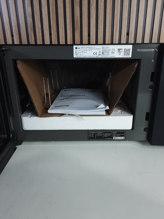 Microondas con Grill Capacidad 20l MH6032GAS LG