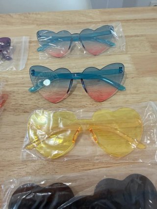 Pack 16 Gafas Corazón y Llamas