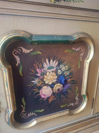 Aparador vintage estilo veneciano pintado