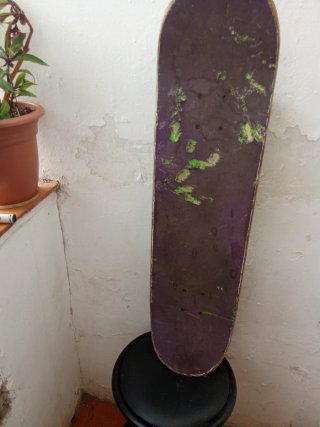 Skate Creature 8.0 + Venture trucks and wheels