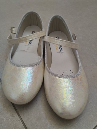 Zapatos Conguitos Talla 36 Dorados/Blancos
