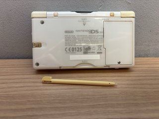 Nintendo DS Lite Blanca + Juego Brain Training