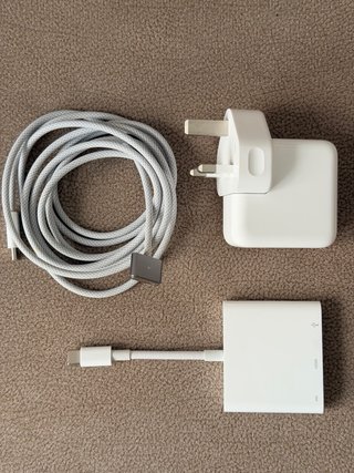 MacBook Air M2 (2022) 8GB/256GB - 100% Battery