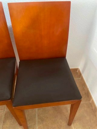 Mesa extensible madera y cristal + 4 sillas