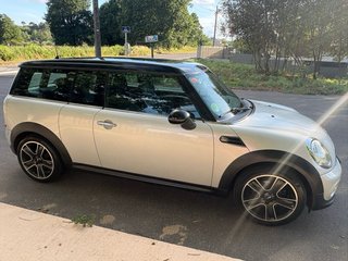MINI Clubman 2011