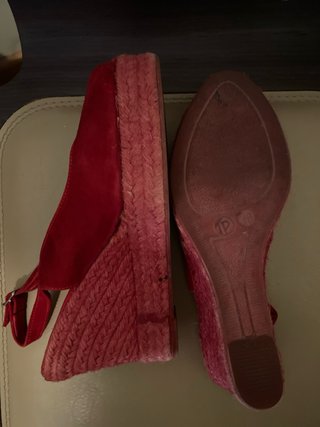 Cuñas rojas Dolores Promesas Talla 38