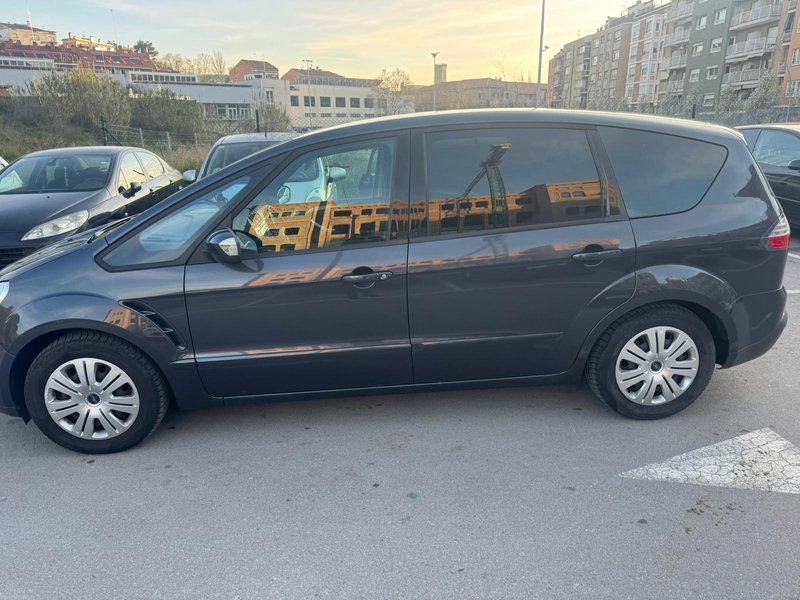 Ford S-MAX 2009 - foto 1