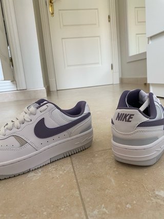 Nike Court Vision Low blancas y moradas T35