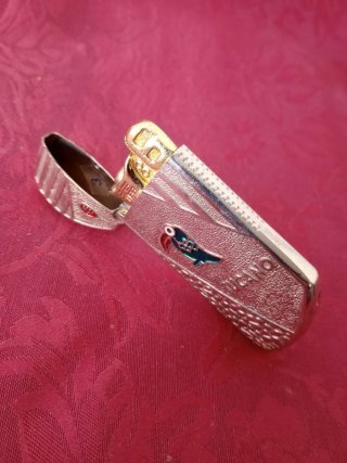 Accendino antivento vari (3pz) ,€15 al pezzo