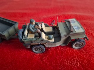 Jeep americano escala 1:35