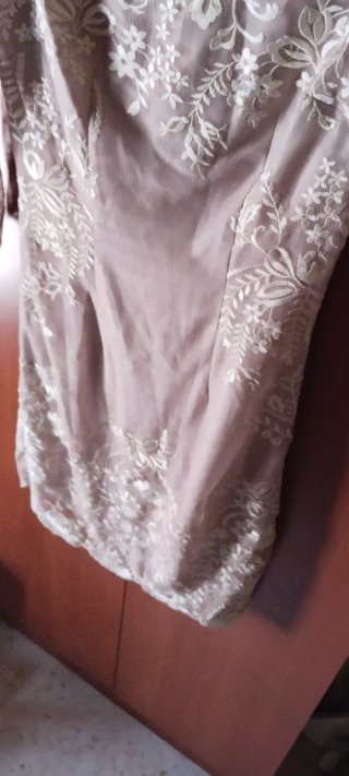 Vestido Celebración Beige Talla 40 Bordado