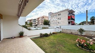 Casa adosada en venta en Can Toni en Cunit