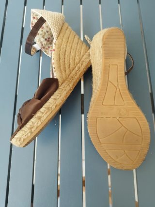 Sandalias cuña esparto marrón lazo 37