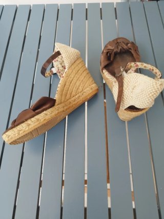 Sandalias cuña esparto marrón lazo 37