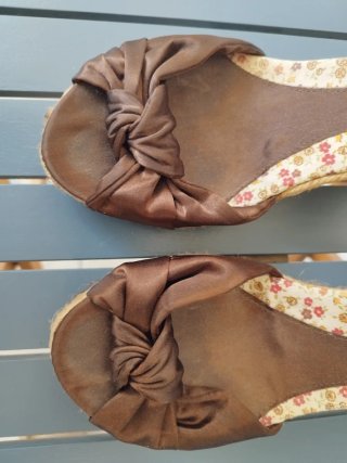 Sandalias cuña esparto marrón lazo 37