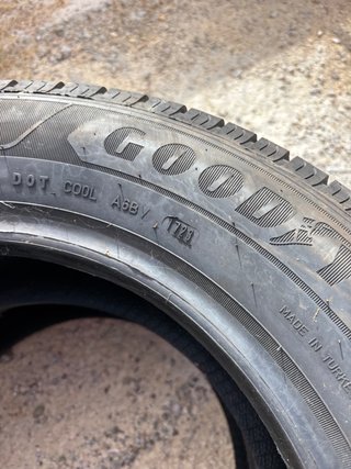 Neumáticos 215/65 R16C 109/107T Goodyear